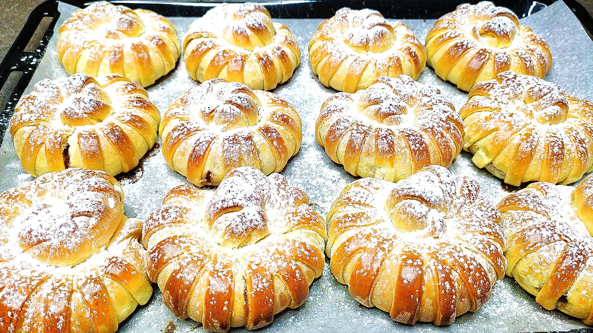 У вас есть МЁД? Мало кто знает ЭТОТ способ! Всегда УДАЧНЫЕ булочки с яблоками - тесто как ПУШИНКА! смотреть онлайн