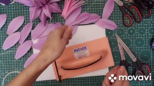 Простые цветы из изолона для декора