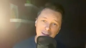 Толпились люди возле входа в Рай