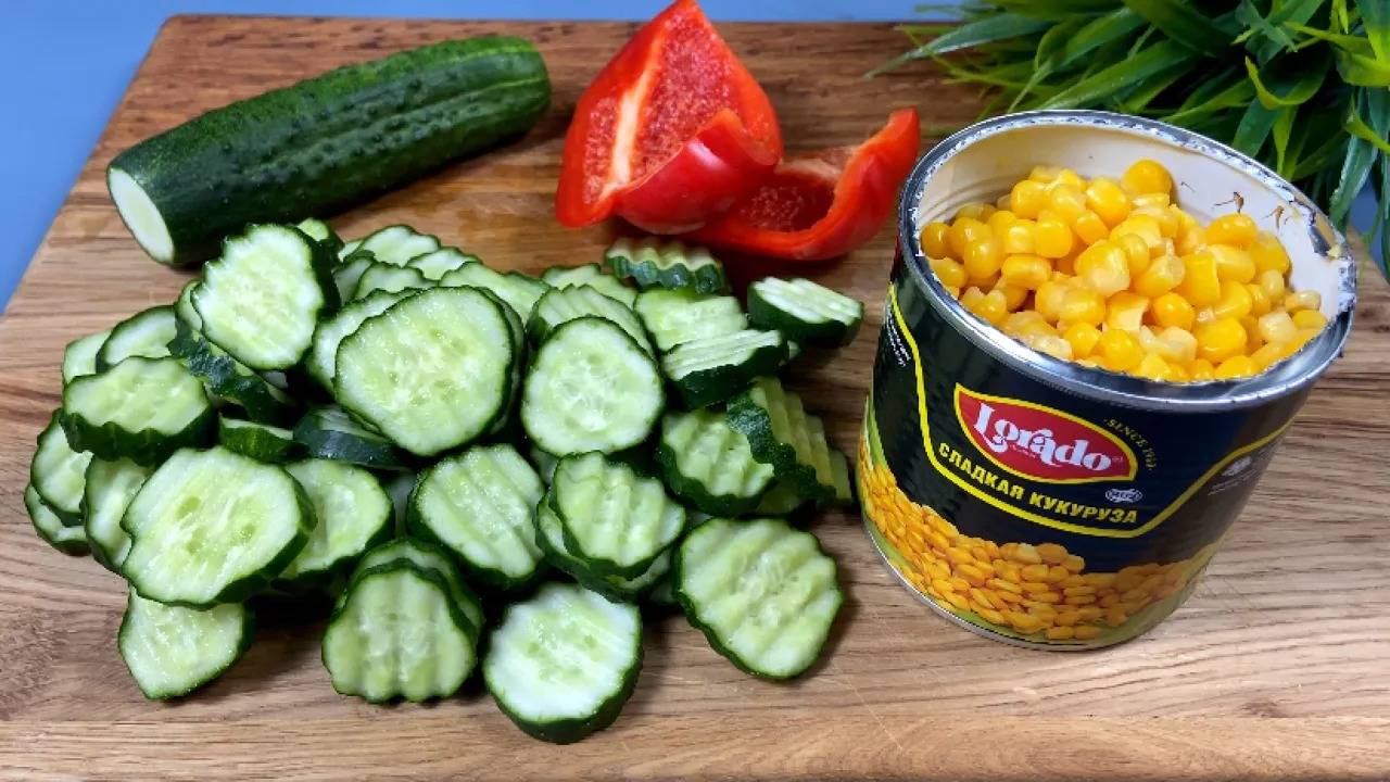 Никогда такой салат НЕ ПРОБОВАЛА! Полюбила с первой ЛОЖКИ! Дешево, полезно и вкусно ОЧЕНЬ! смотреть онлайн