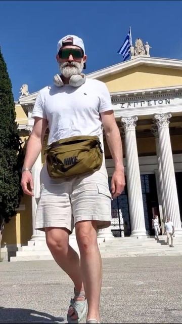 12 seconds in #athens #travel смотреть онлайн