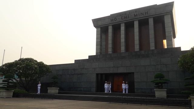 Мавзолей Хо Ши Мина смотреть онлайн