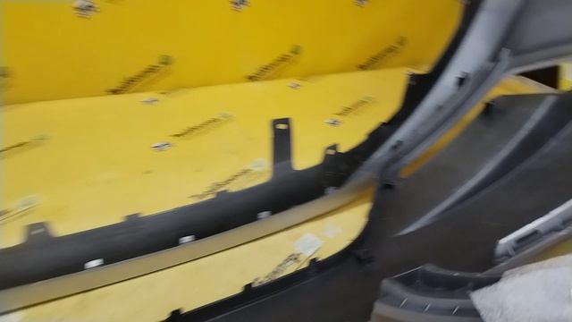 Бампер передний Kia Rio 2011 Sleek Silver RHM