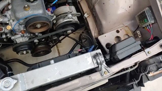 An introduction to Lolla, my 1983 Corolla ae71 смотреть онлайн