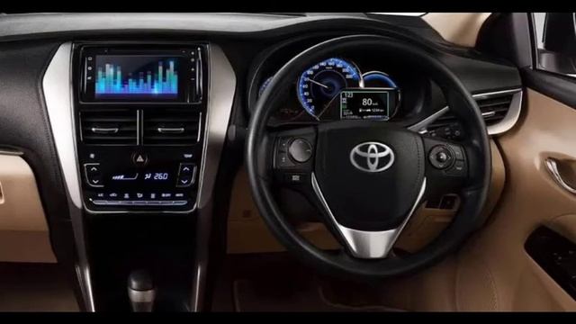 KIA Stonic Vs Toyota Yaris || Comparison Between Yaris and Stonic which one is better..? смотреть онлайн