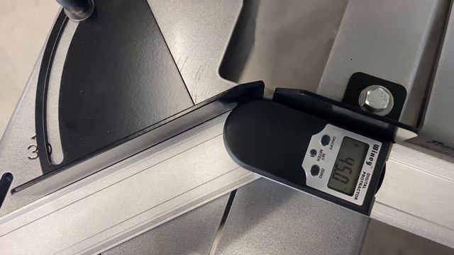 Wixey WR410 Digital Protractor In-Use - Trick-Tools.com смотреть онлайн