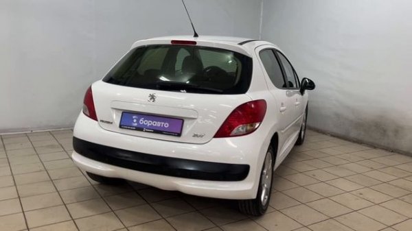 PEUGEOT 207
