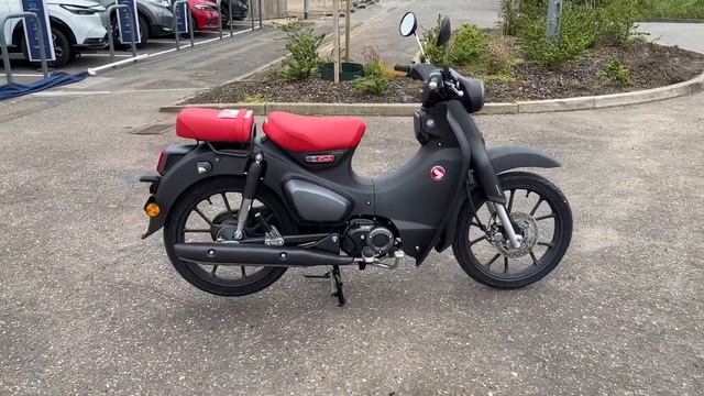 Honda Super Cub C125 125cc scooter смотреть онлайн