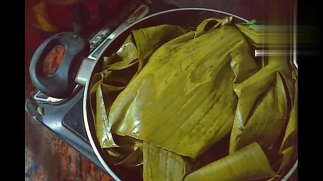 মুরগির মুসাল্লাম #কলাপাতায় মোরা#murgh Musallam #by Banana Leaves &liquid Salad #Ila 'sTukitaki