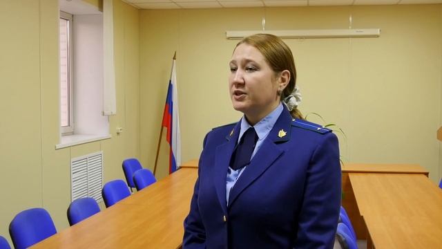 Пожилой орчанин из за плохого зрения отдал мошеннику не то, что тот требовал смотреть онлайн