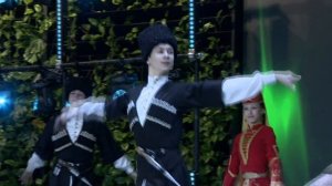 Заслуженный коллектив народного творчества России ансамбль «Зори Майкопа»