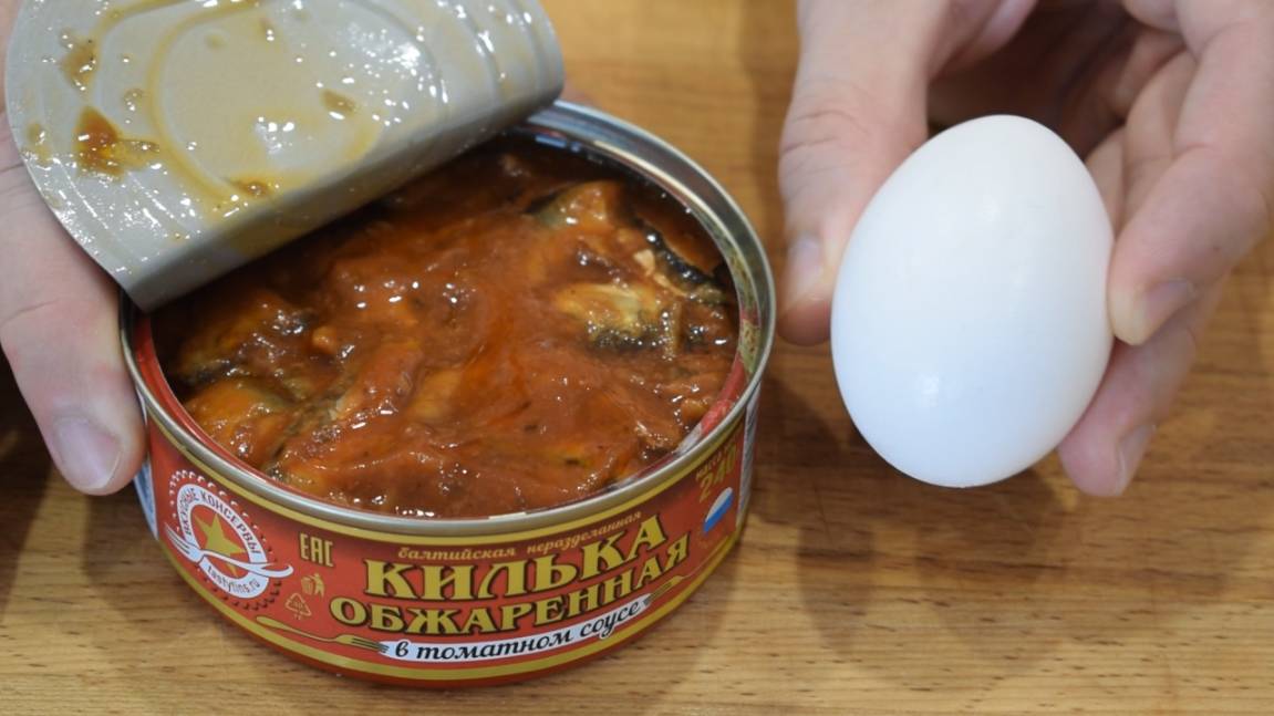 Килька в томатном соусе и 2 яйца: салат "Гости в «шоке» из чего же он! смотреть онлайн