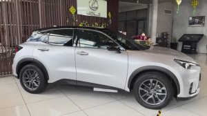 Lexus LBX 2025 года