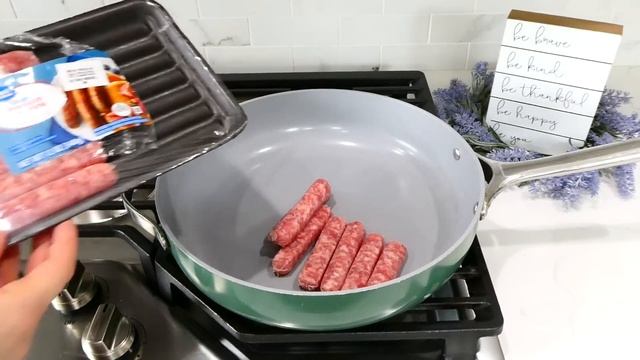 $5 DINNERS | FIVE Quick & Easy Cheap Dinner Recipes Made EASY! | Walmart Cheap Meals | Julia Pachec смотреть онлайн