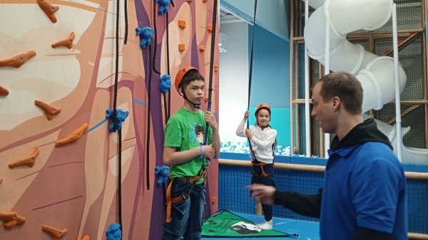 Play land парк в Астрахани провёл 😂 24часа