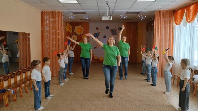 "Если очень захотеть, можно в космос полететь" смотреть онлайн