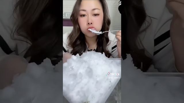 снег со льдом, освежает! смотреть онлайн