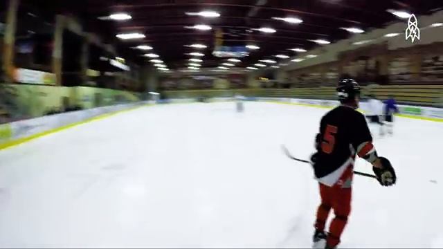 Meet the Worlds Oldest Hockey Player смотреть онлайн