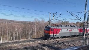 Пассажирские поезда РЖД | Сдвоенный грузовой поезд | "Валюта" и почтовый поезд России