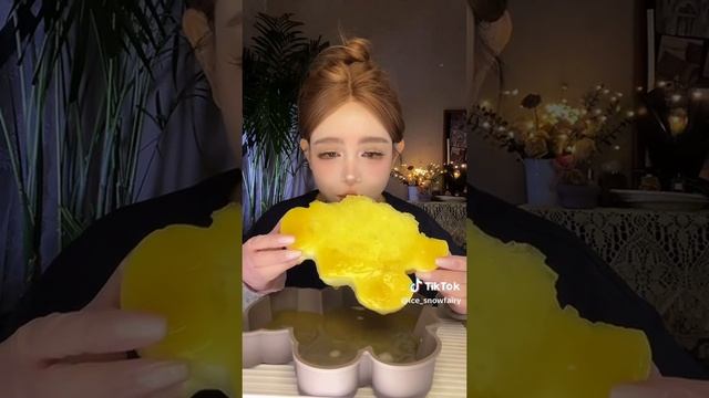 Вкусный мишка из замороженной пены! смотреть онлайн