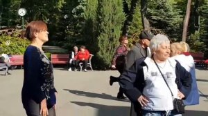 ПУСТЬ РАСПУСКАЮТСЯ ЦВЕТЫ В САДУ ВЕСЕННЕМ У РЕКИ!!! май 2024 #kharkiv #dance