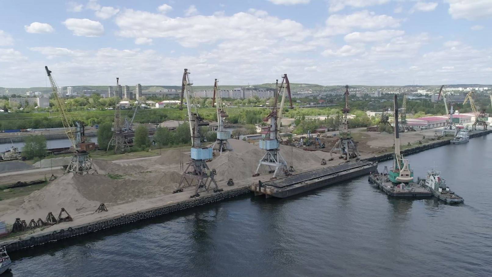 Лидер отрасли. Саратовский речной порт смотреть онлайн
