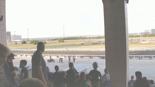 Шоу каскадеров в Казани (вкратце) смотреть онлайн