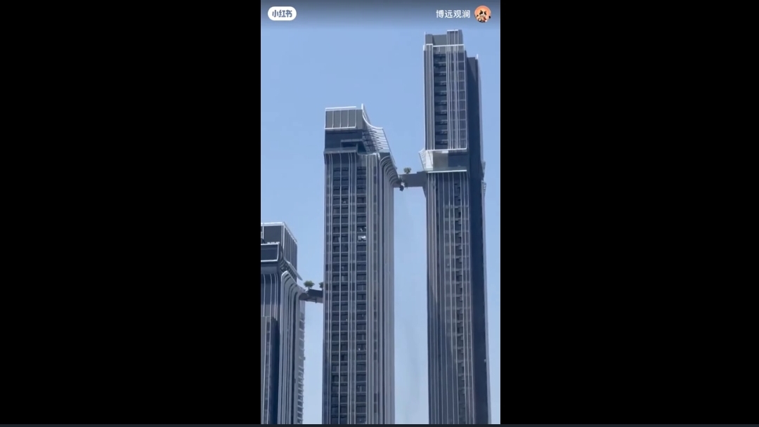 Землетрясение в Таиланде. Уникальные кадры от местных жителей. 28 марта 2025 смотреть онлайн