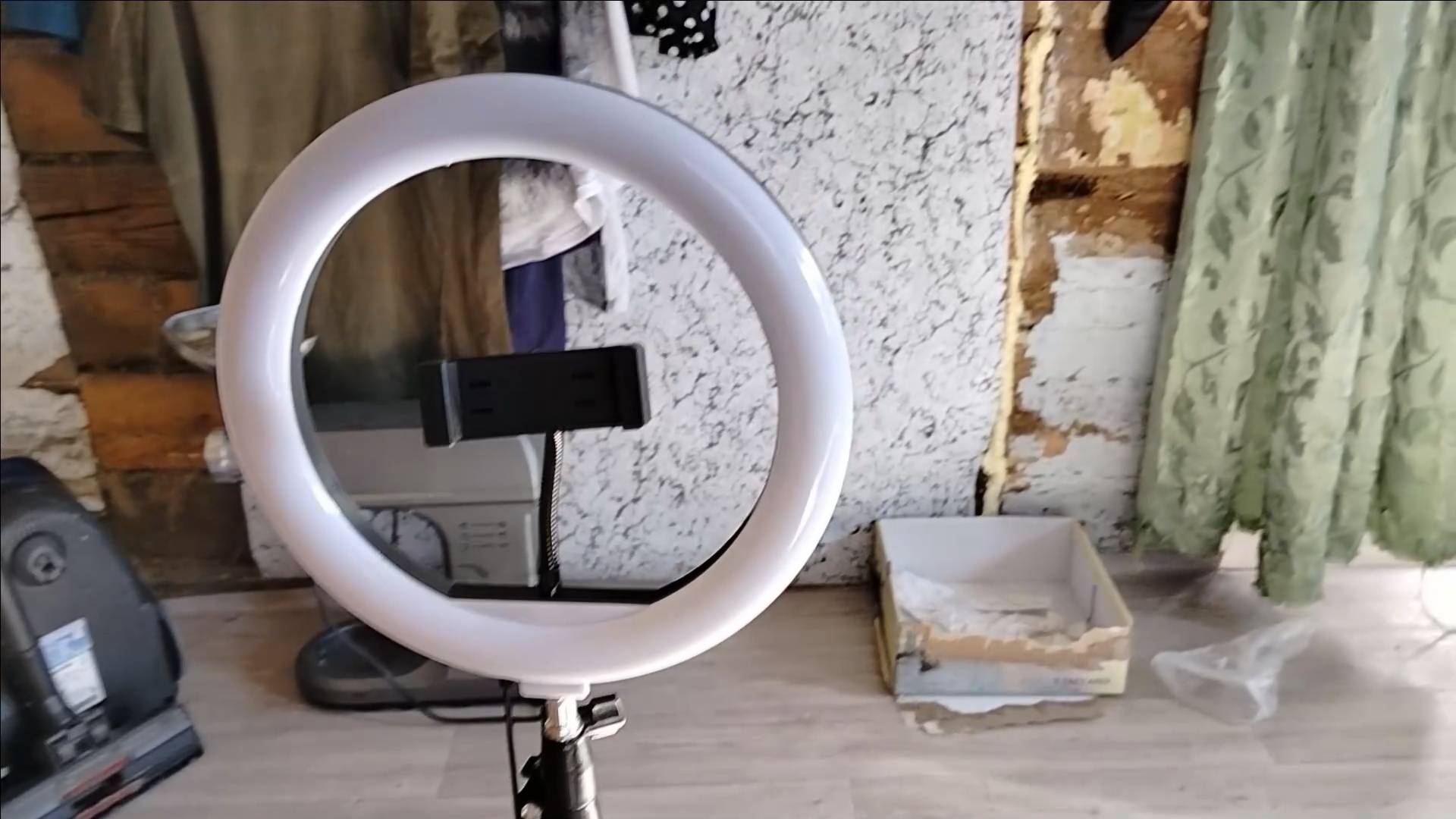 ПРОСТАЯ ЖИЗНЬ 45 //СЕМЕЙНЫЙ ВЛОГ// ПОКУПКИ С ВБ// СОБИРАЕМ КРЕСЛО// ЖИЗНЬ В НЕБОЛЬШОМ ГОРОДКЕ смотреть онлайн