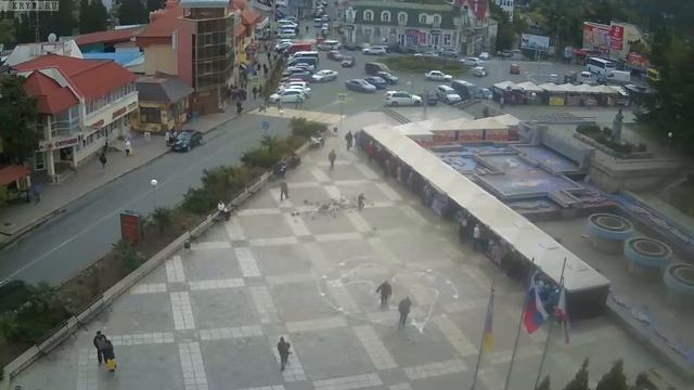 Вебкамера "Площадь Советская". Запись 28.10.2016 13:00:16 смотреть онлайн