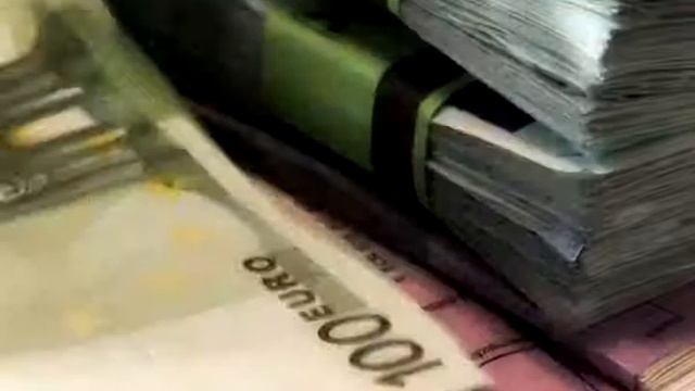Lusso, cresce ancora mercato tax free in Italia: +8%... смотреть онлайн