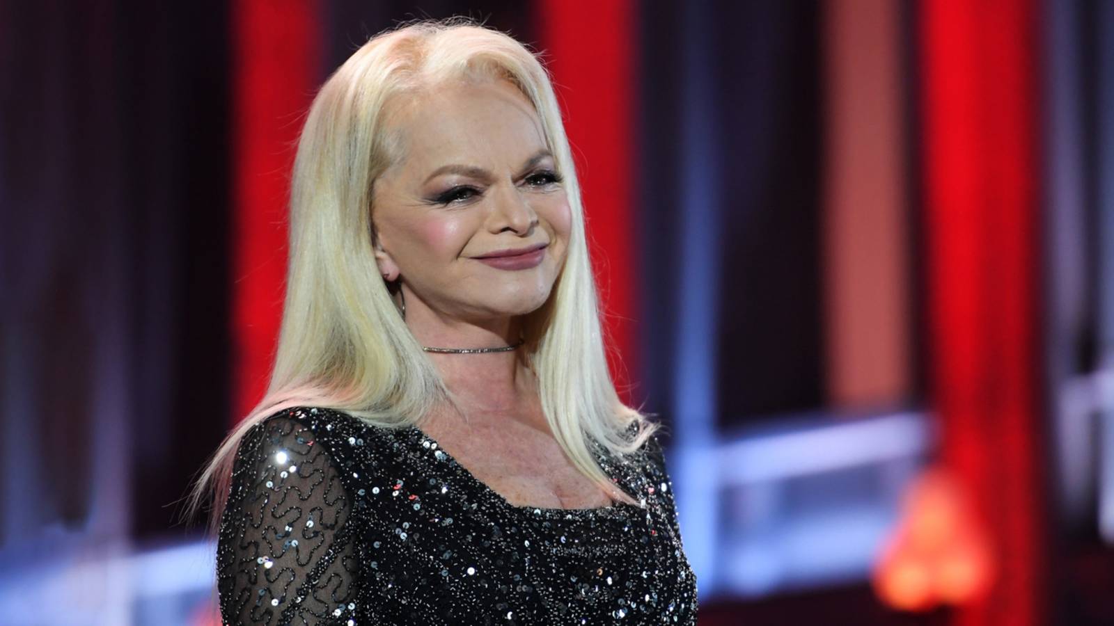 Лариса Долина выиграла суд за квартиру: Совпадение? смотреть онлайн