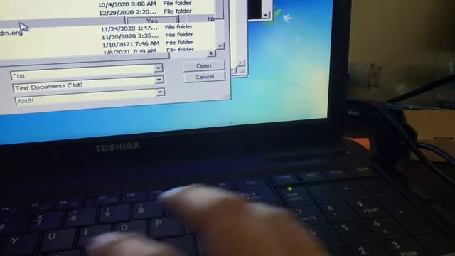 Deleting local users in Windows 7 (be sure to backup user folder contents.) смотреть онлайн