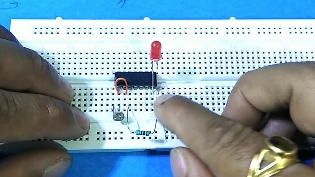 Simple LDR Circuit using NAND Gate IC CD 4011 смотреть онлайн