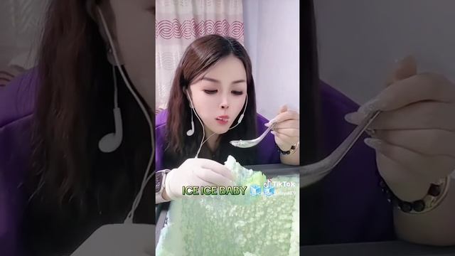 Вкусный морозильный снежок! смотреть онлайн