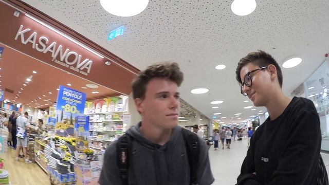 EXTREME THE FLOOR IS LAVA CHALLENGE!! + DAS WARSCHEINLICHKEITSSPIEL || Wen Scheißts?! || смотреть онлайн