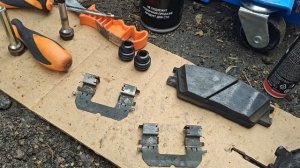 Обслуживание суппортов с плавающей скобой. На примере Kia