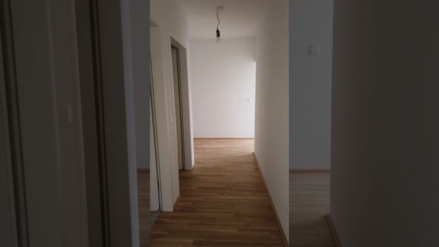 80 m² - 60 m² Rund-Um-Balkon - Miete смотреть онлайн