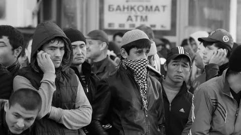 Таджики в России смотреть онлайн