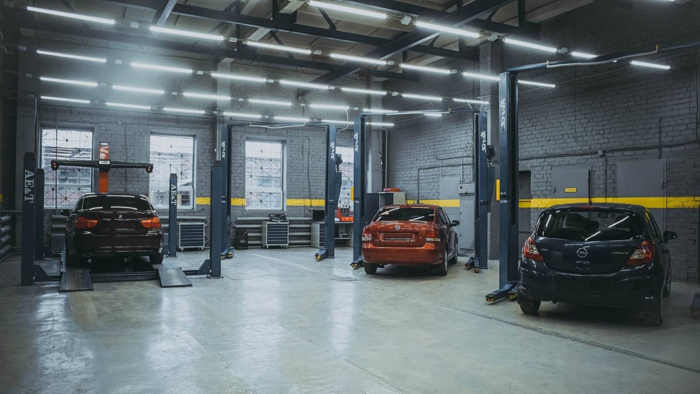 Замена колодок, шаровой, стойки стабилизатора и поиск неисправностей стояночного тормоза Веста.