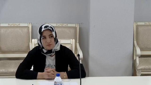 Yuridik xizmat xodimlarini lavozimiga tayinlashni kelishish suhbati jarayoni. смотреть онлайн