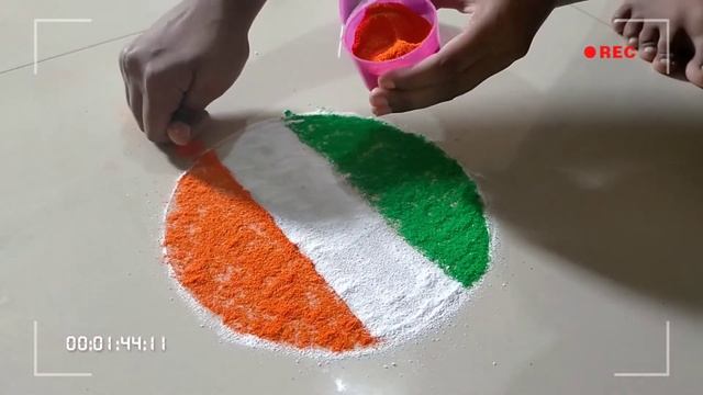 Happy Independence day very easy Tiraga rangoli in minimum colour смотреть онлайн