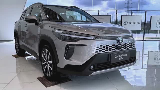 Toyota Corolla Cross 2025 - Интерьер и Экстерьер смотреть онлайн
