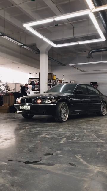Low style BMW. 850 vs E38 #bassecurity #m850i #e38stance #e38 #e46 #stance смотреть онлайн