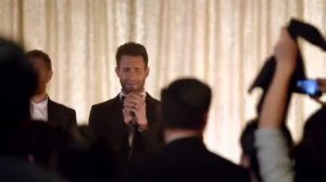 Maroon 5 - Sugar (Official Music Video)