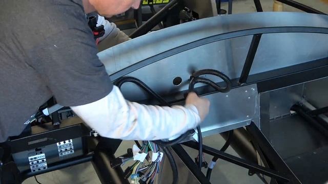 Budget LS Factory Five Cobra | Build Update 16 смотреть онлайн