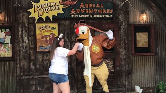 DONALD'S DINO BASH CHARACTERS AT DISNEY'S ANIMAL KINGDOM | laceyeverafter смотреть онлайн