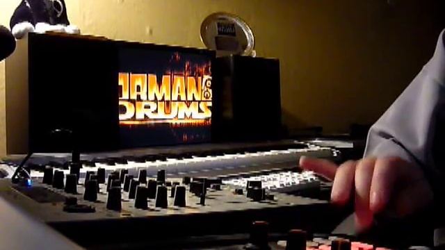 SP-808 Beat and Scratches смотреть онлайн