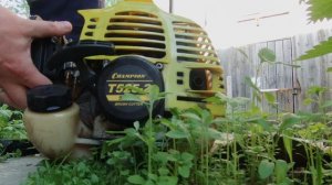 Запуск мотокосы после зимы.