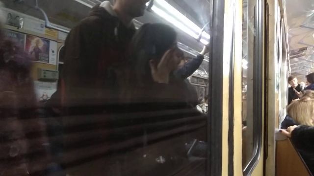 81-714 #7936 в составе поезда 8735-8736, перегон ст.Киевская-ст.Героев Труда, Харьков. смотреть онлайн